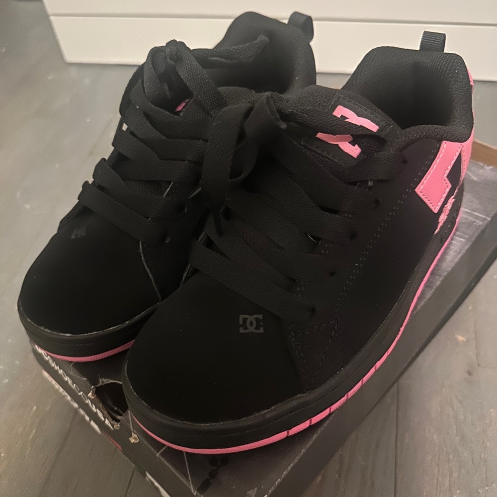 DC Kids Sneakers in Black and Pink